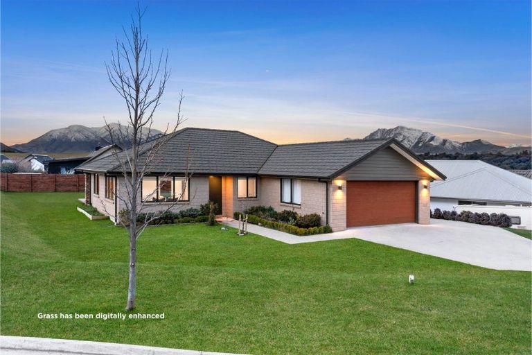 Photo of property in 6 Avalanche Place, Wanaka, 9305