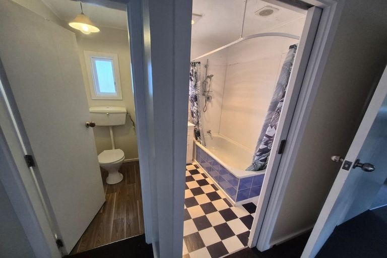 Photo of property in 37 Pembroke Street, Avondale, Christchurch, 8061