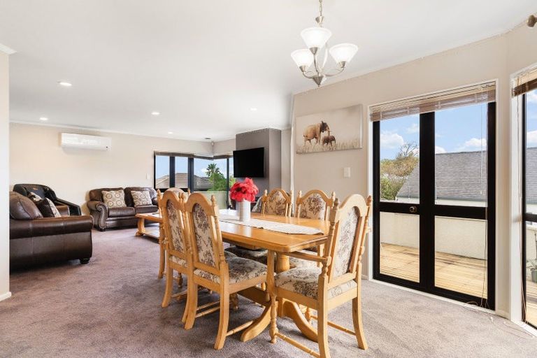 Photo of property in 8 Chiania Place, Somerville, Auckland, 2014