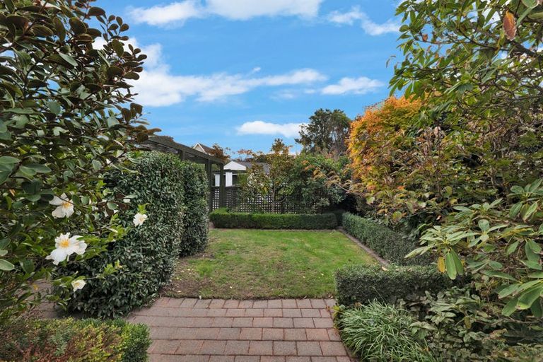 Photo of property in 8 Skye Place, Burnside, Christchurch, 8053