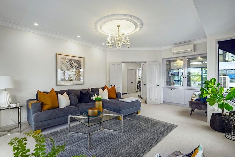 Photo of property in 236 Hibiscus Coast Highway, Orewa, 0931