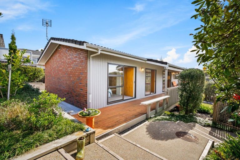 Photo of property in 2/24 Penzance Road, Mairangi Bay, Auckland, 0630