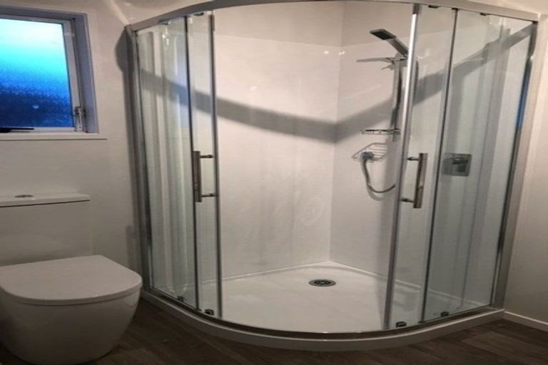 Photo of property in 70 Sailmaker Close, Whitby, Porirua, 5024