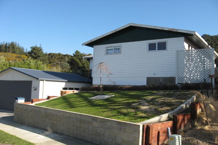 Photo of property in 37 Mcgowan Road, Wainuiomata, Lower Hutt, 5014