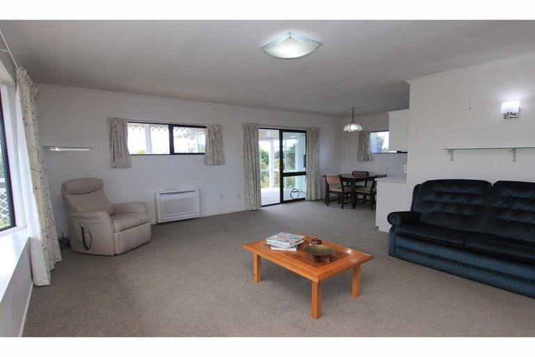 Photo of property in 1 Henry Street, Blenheim, 7201