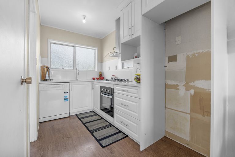 Photo of property in 1/56 Rimu Street, New Lynn, Auckland, 0600