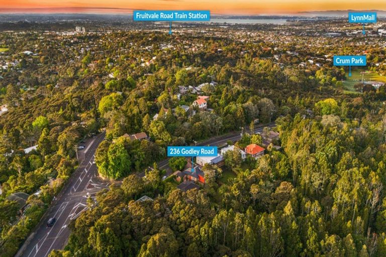 Photo of property in 236 Godley Road, Titirangi, Auckland, 0604