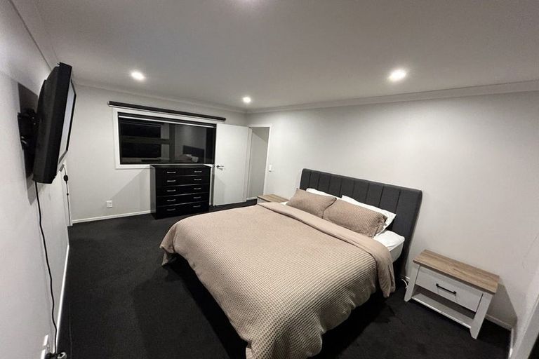 Photo of property in 17 Jack Vaughan Grove, Wainuiomata, Lower Hutt, 5014