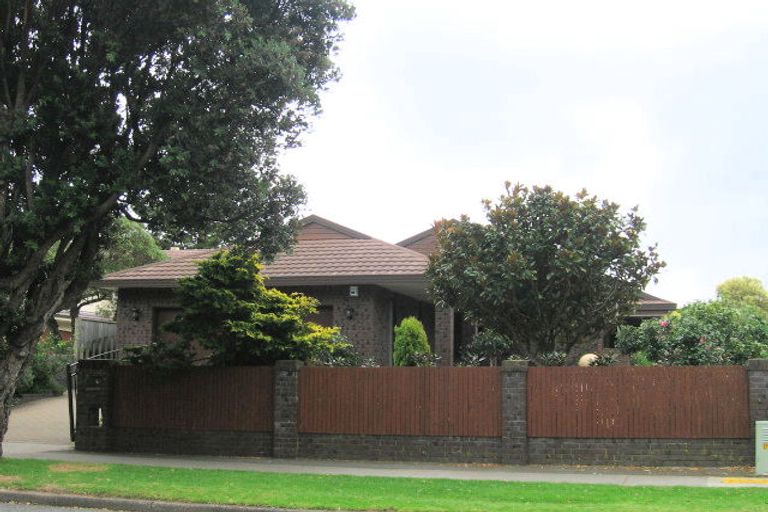 Photo of property in 17 Manly Street, Paraparaumu Beach, Paraparaumu, 5032