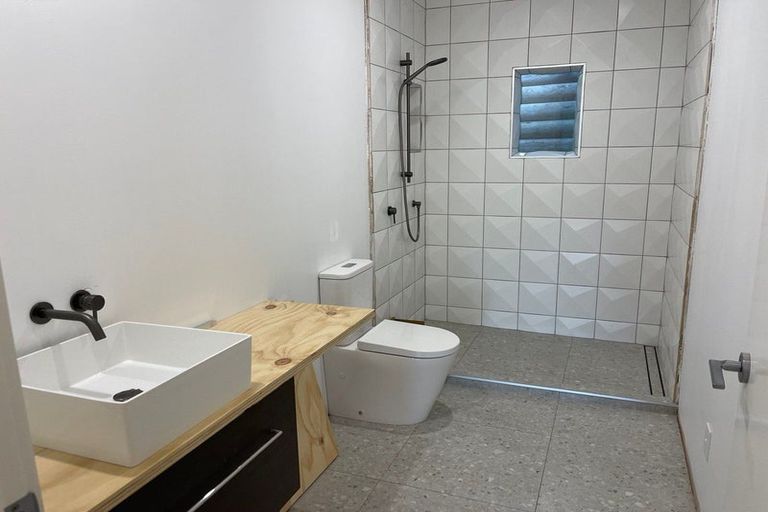Photo of property in 12 Frankley Road, Westown, New Plymouth, 4310