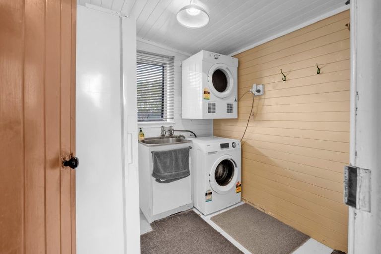 Photo of property in 158 Tasman Street, Opunake, 4616