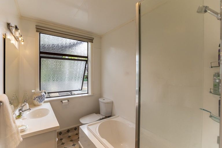 Photo of property in 16 Rose Street, Waipawa, 4210