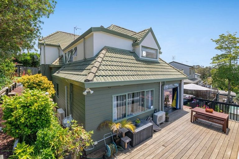 Photo of property in 1/3 Pelican Lane, Unsworth Heights, Auckland, 0632