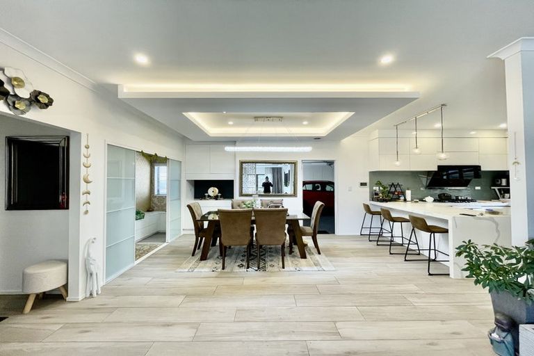 Photo of property in 19 Mason Street, New Lynn, Auckland, 0600