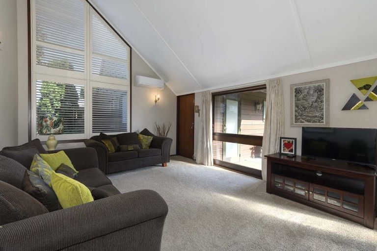 Photo of property in 9 Hinewa Road, Otumoetai, Tauranga, 3110