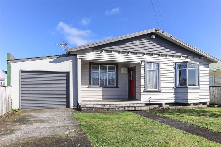 Photo of property in 36 Standish Street, Inglewood, 4330