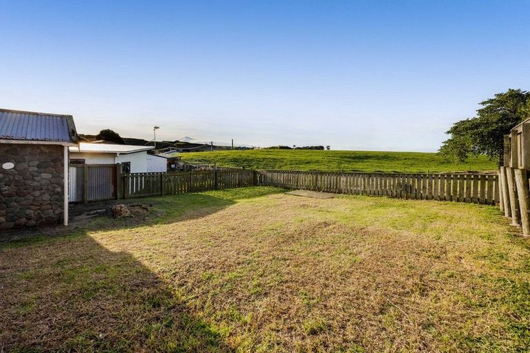 Photo of property in 10 Hira Street, Ohawe, Hawera, 4671