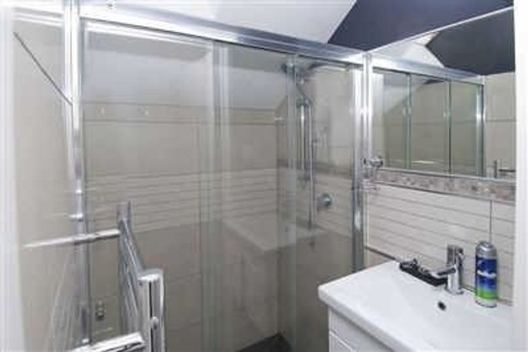 Photo of property in 30 Mayfair Street, Riccarton, Christchurch, 8011