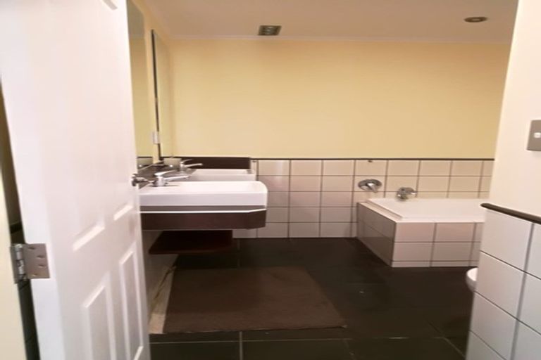 Photo of property in 45 Fraser Avenue, Johnsonville, Wellington, 6037