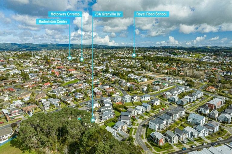 Photo of property in 73a Granville Drive, Massey, Auckland, 0614