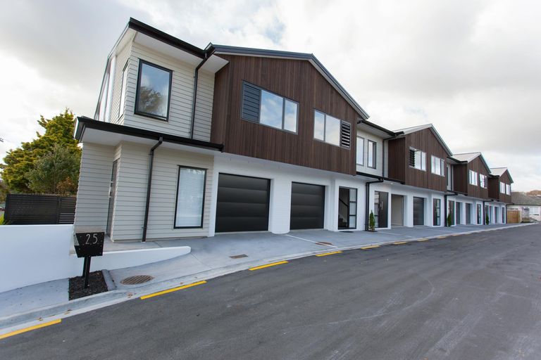 Photo of property in 25u6 Abbotsford Street, Whitiora, Hamilton, 3200