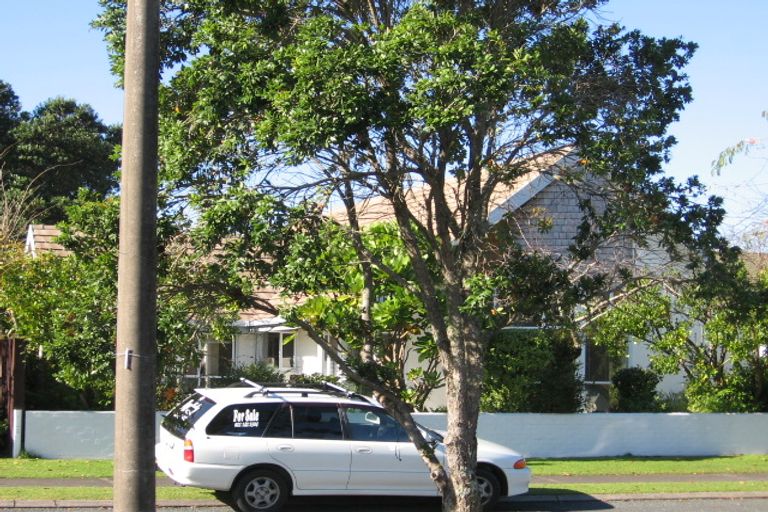 Photo of property in 5 Maygrove Drive, Orewa, 0931