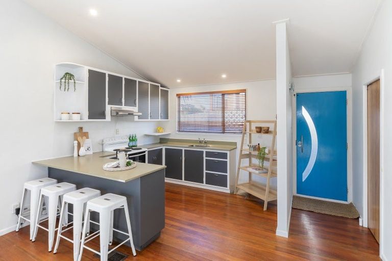 Photo of property in 24 Sandra Street, South New Brighton, Christchurch, 8062