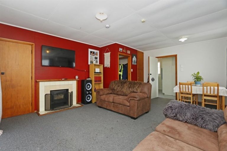 Photo of property in 52 Ihaia Road, Opunake, 4616