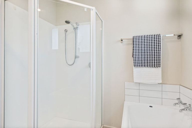 Photo of property in 2/42 Gordon Avenue, St Albans, Christchurch, 8014