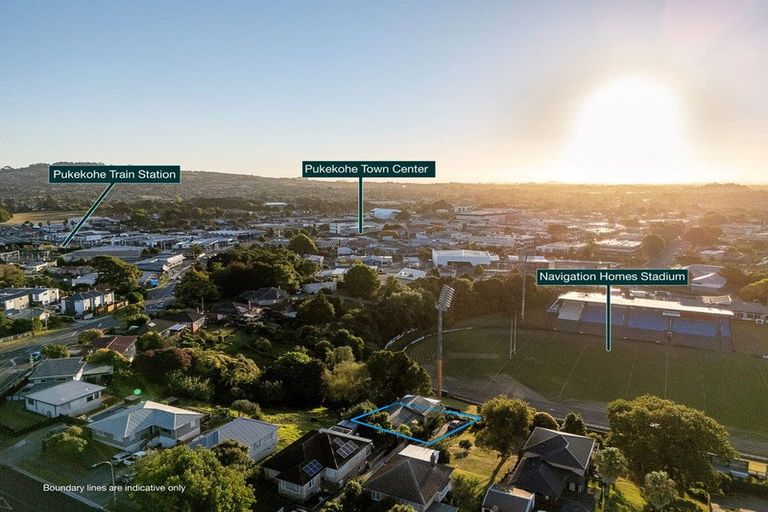 Photo of property in 8a Prospect Terrace, Pukekohe, 2120