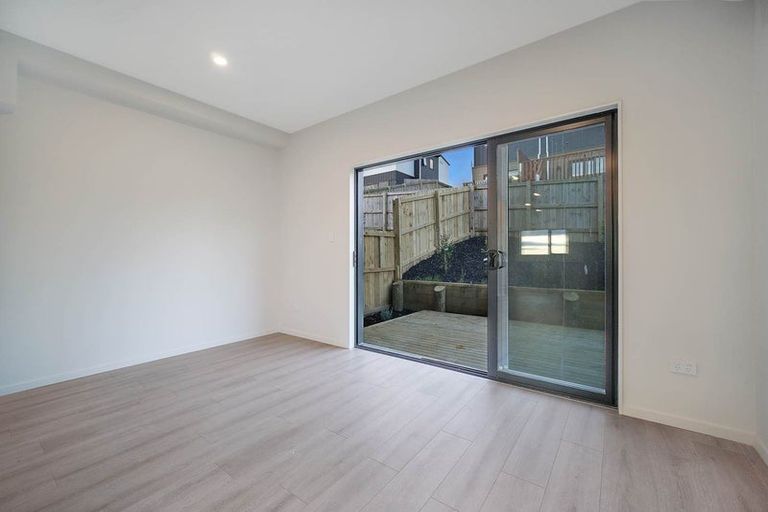 Photo of property in 7 Heketara Place, Papakura, 2110