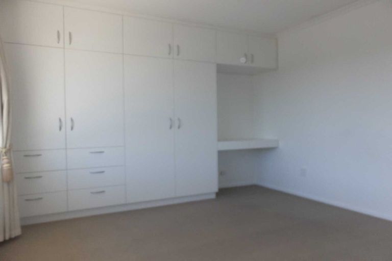 Photo of property in 11 Powell Crescent, Ilam, Christchurch, 8041
