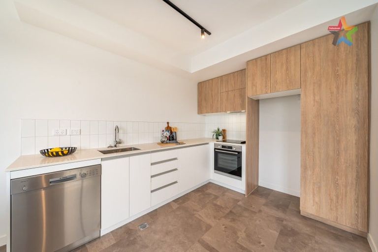 Photo of property in 69u6 Tiketike Way, Brooklyn, Wellington, 6021