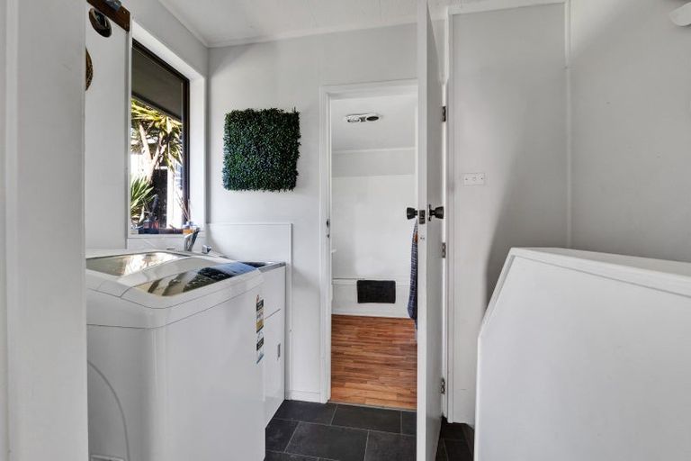 Photo of property in 5 Hobart Drive, Spotswood, New Plymouth, 4310