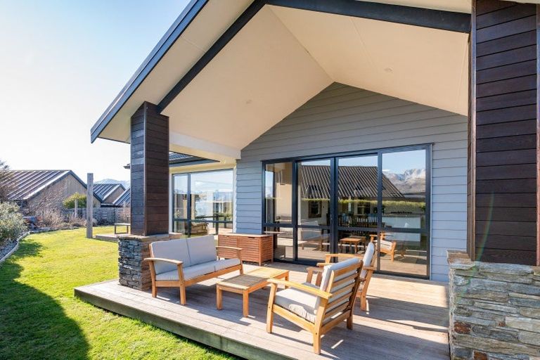 Photo of property in 59 Minaret Ridge, Wanaka, 9305