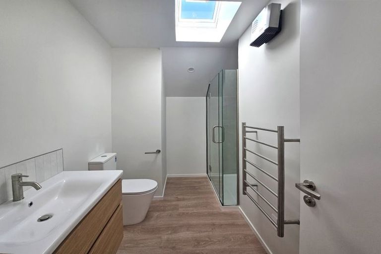 Photo of property in 2/76 Harman Street, Addington, Christchurch, 8024
