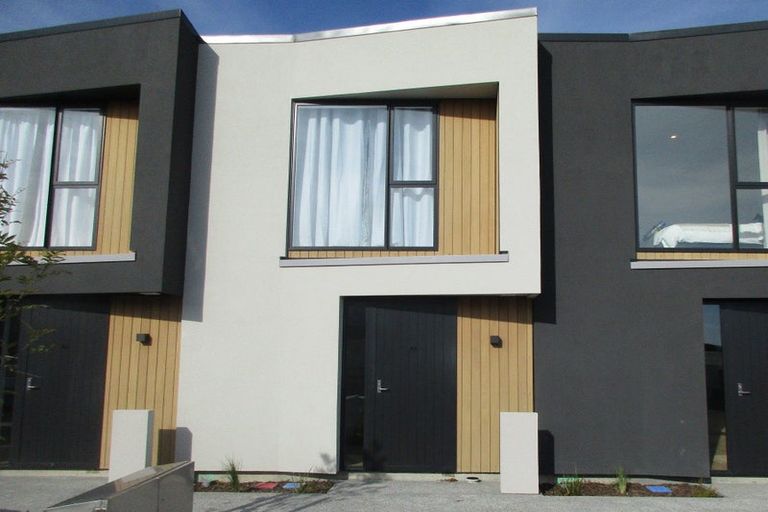 Photo of property in 4/10 Trieste Way, Paraparaumu, 5032