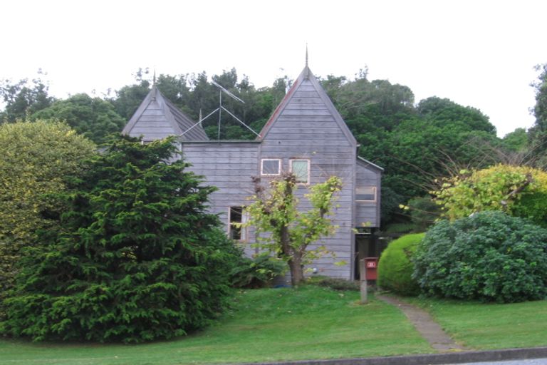 Photo of property in 21 Kakariki Grove, Waikanae, 5036