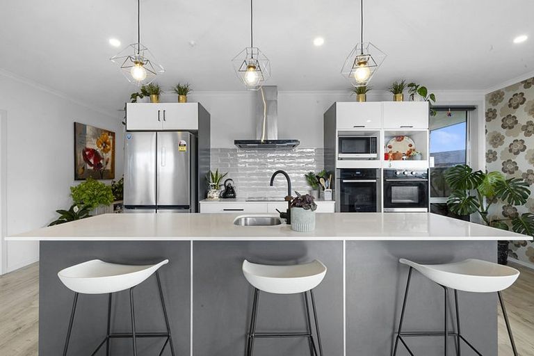 Photo of property in 23 Estate Grove, Inglewood, 4330