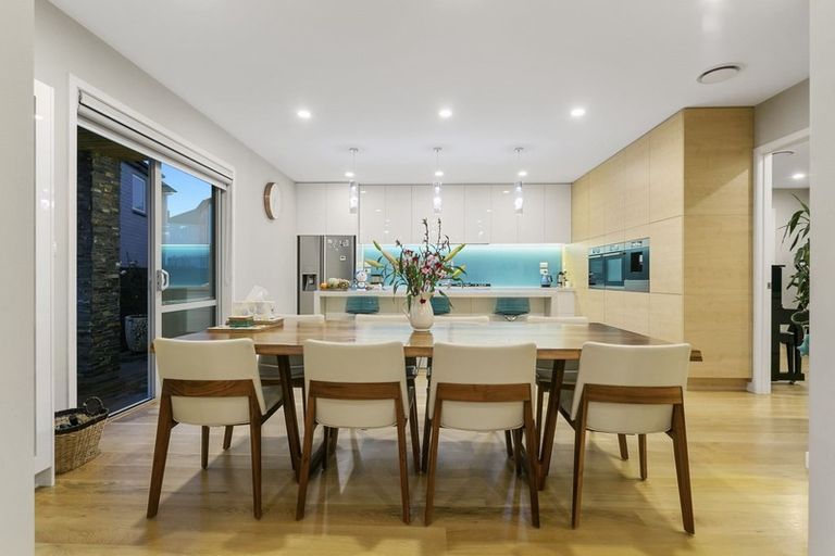 Photo of property in 12 Spyglass Street, Red Beach, 0932