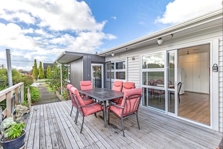 Photo of property in 15 Duke Street, Levin, 5510