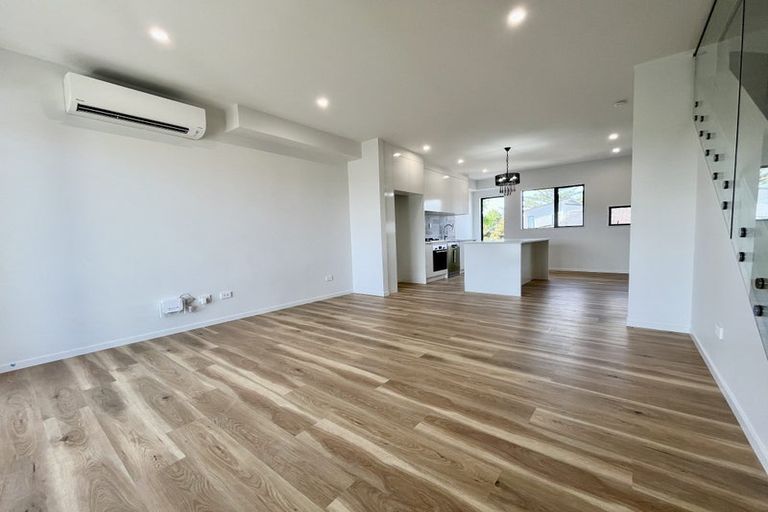 Photo of property in 523b Pakuranga Road, Howick, Auckland, 2010