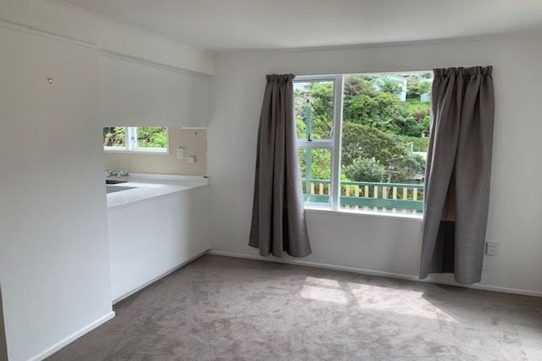 Photo of property in 105a Awarua Street, Ngaio, Wellington, 6035
