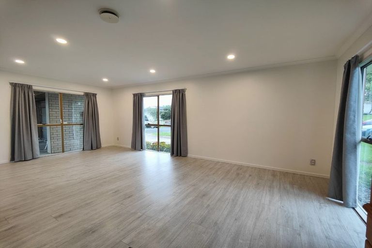 Photo of property in 27 Galsworthy Place, Bucklands Beach, Auckland, 2014