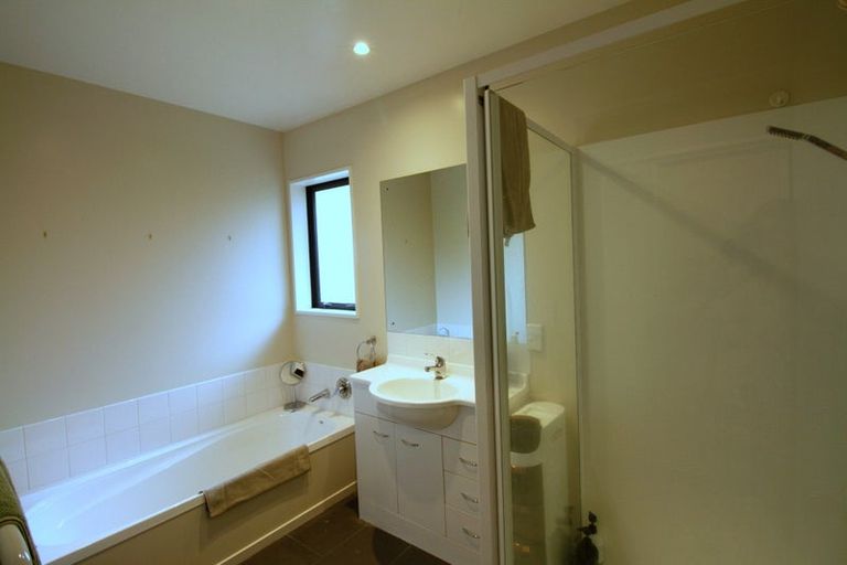 Photo of property in 2 Little Oaks Drive, Yaldhurst, Christchurch, 8042