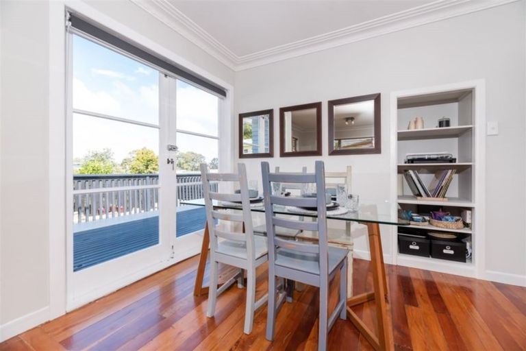 Photo of property in 23a Riserra Drive, Ranui, Auckland, 0612