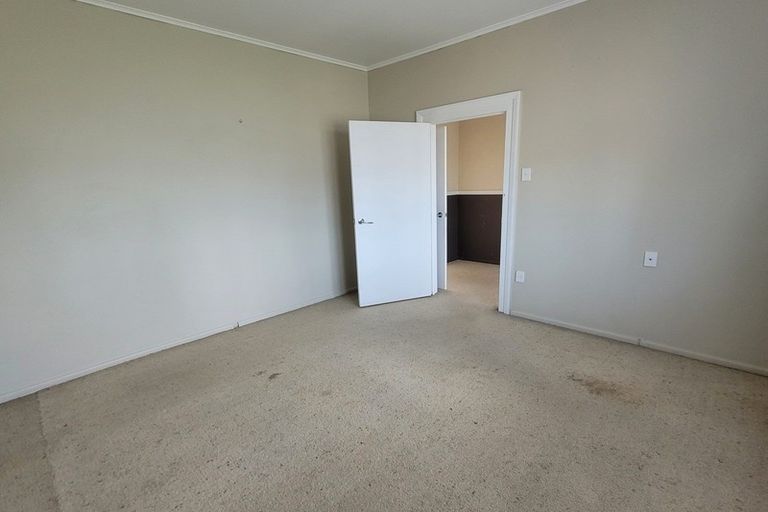 Photo of property in 136 Russell Street, Westport, 7825