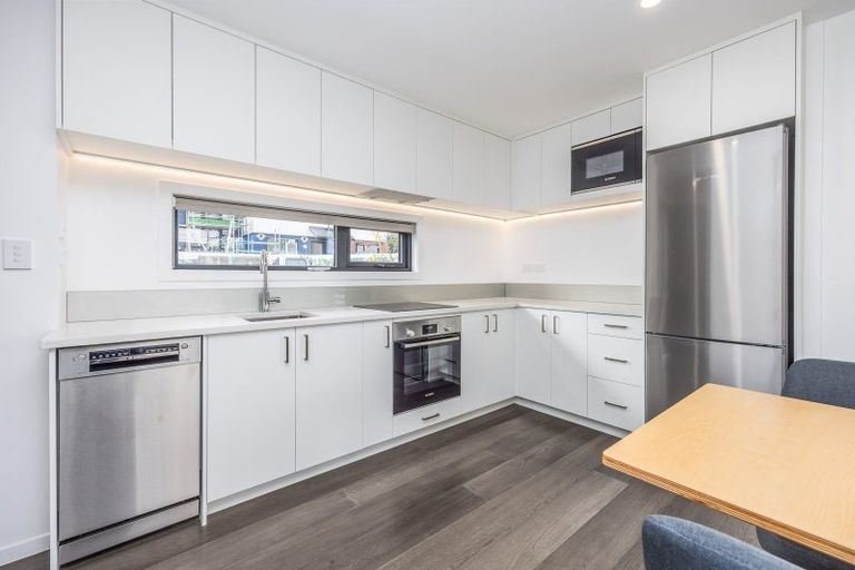 Photo of property in 1 Te Puketoka Lane, Mangere, Auckland, 2022
