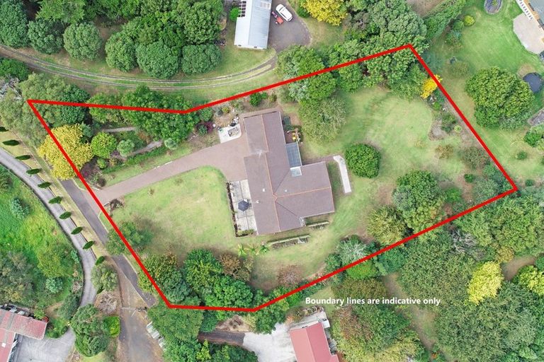 Photo of property in 2 Raukawa Grove, Waiuku, 2123