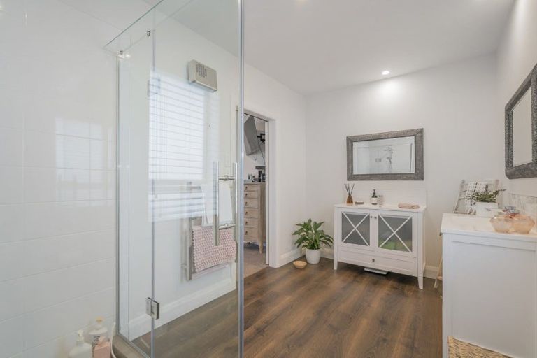 Photo of property in 5 Lady Jocelyn Place, Whitianga, 3510